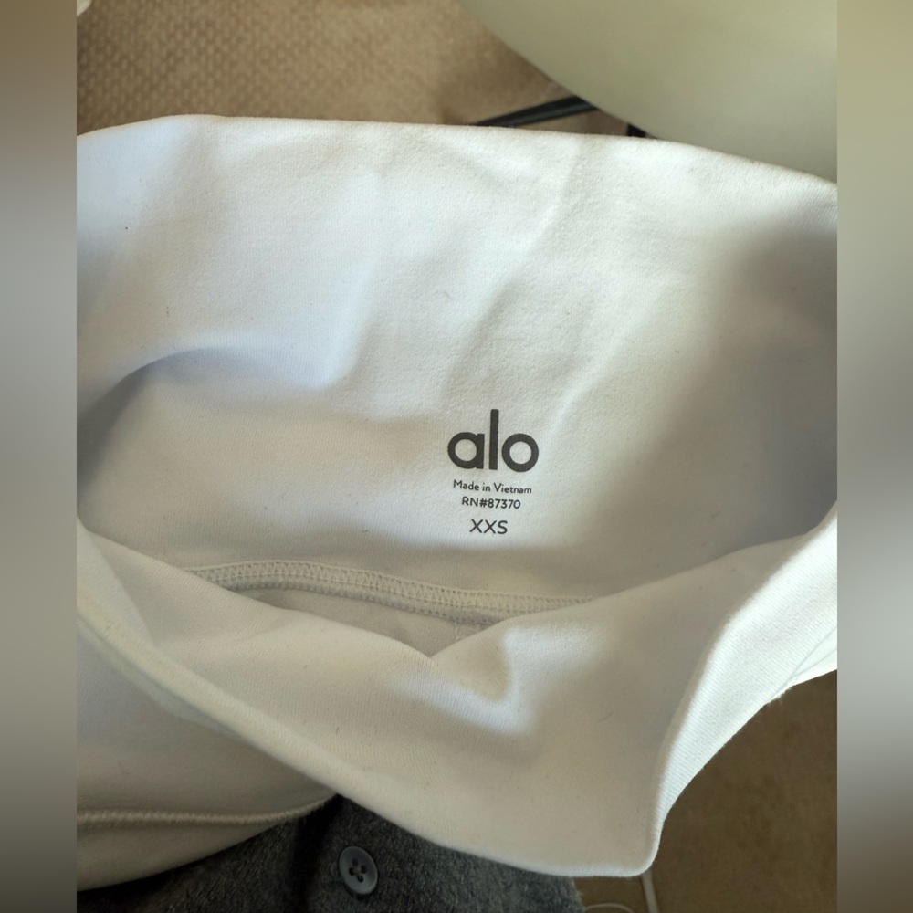 Alo Yoga High-Waist Airbrush Legging - Picture 6 of 10